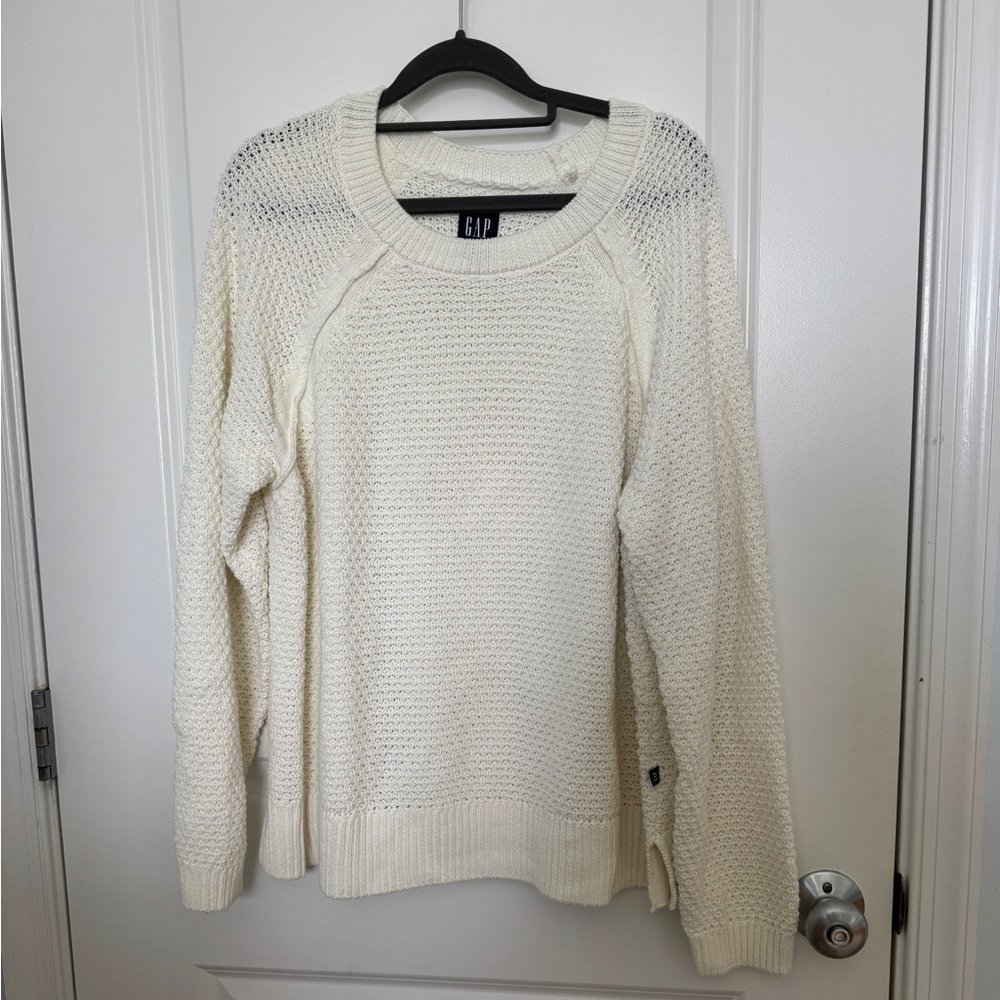 GAP Women’s Textured Crew Sweater Cream Size XL Worn Once